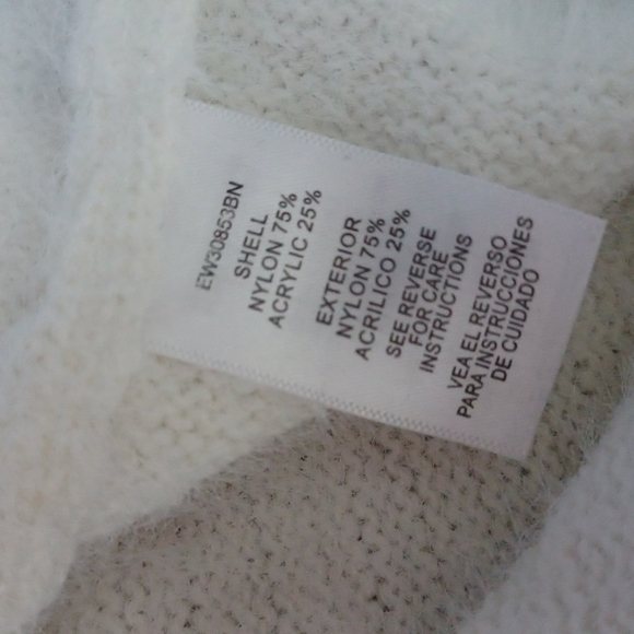 Sweater - Picture 9 of 16